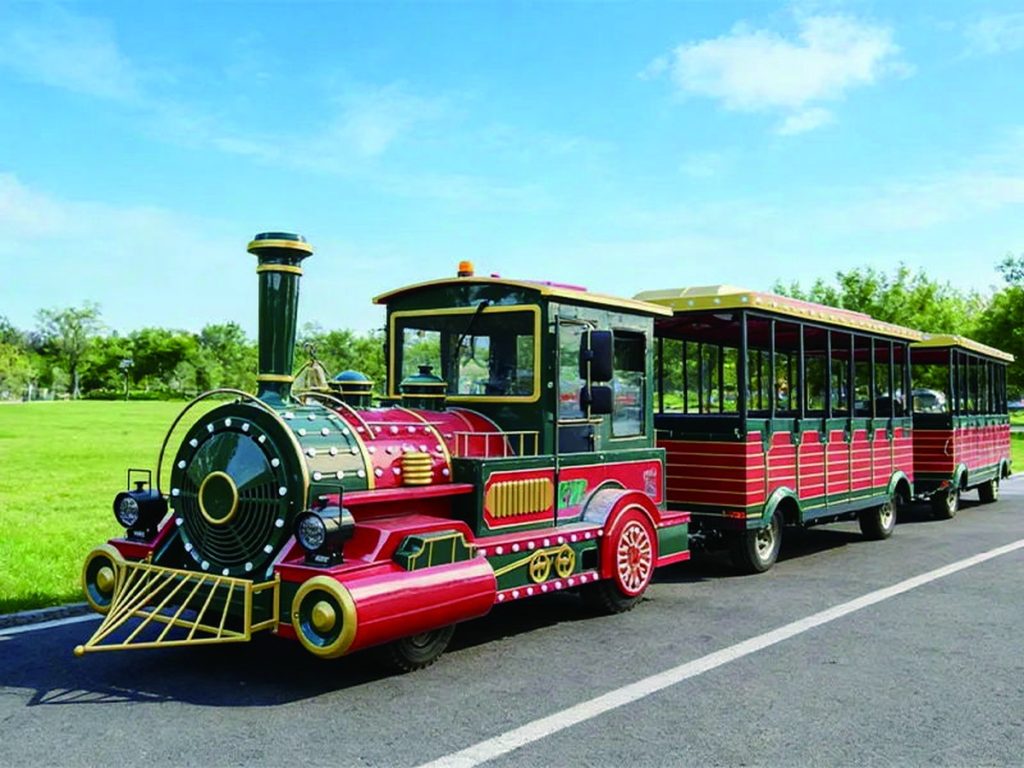 trackless-train DINIS attraction